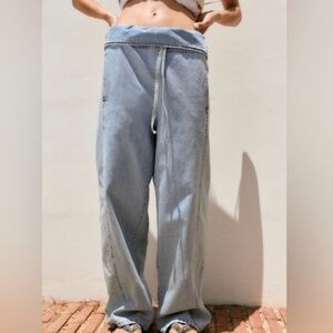 Zara High Rise Pull On Gathered Waist Wide Leg Women's Light Blue Jeans